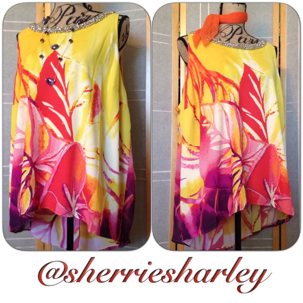 Jennifer Lopez Plus Size Tropical Floral Top 2X Layered Light Look!